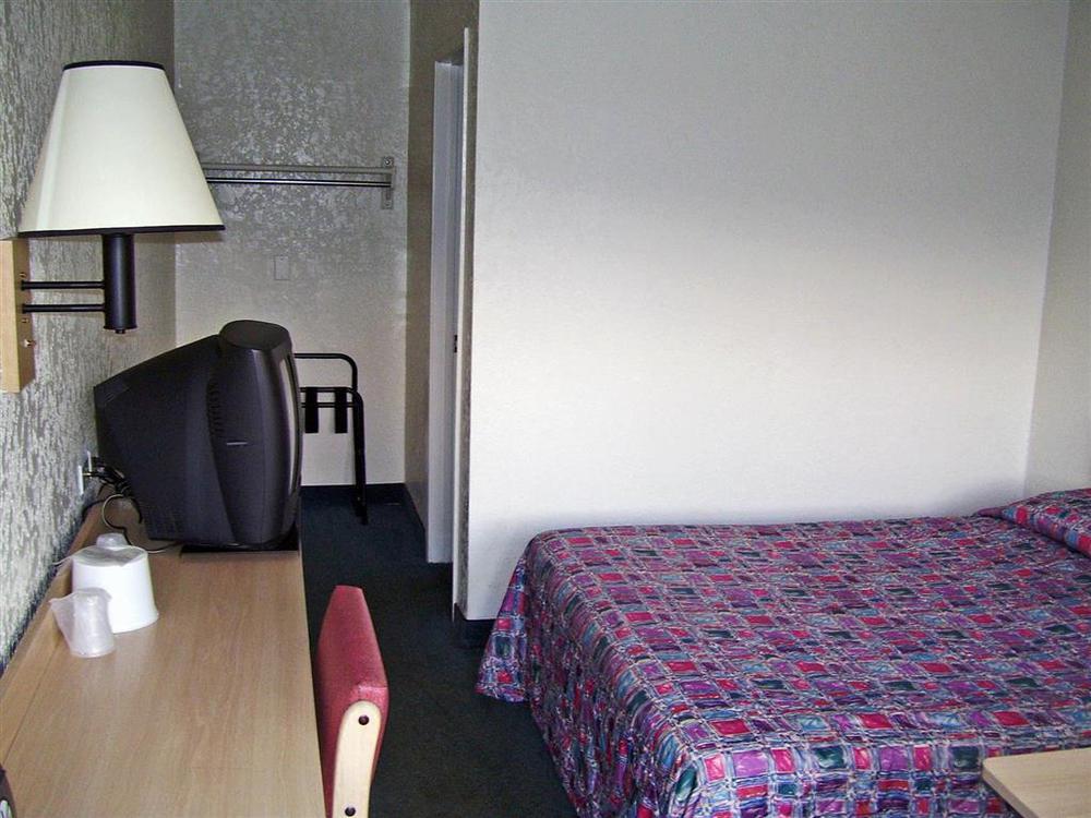 Park Inn By Radisson, Lakewood Servicios foto